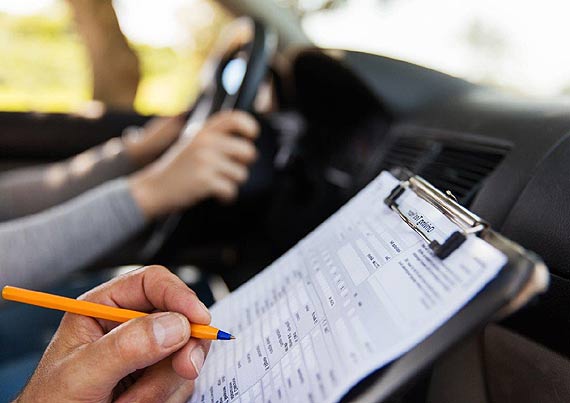 Najpopularniejsze bdy popeniane podczas egzaminu na prawo jazdy – jak si ich ustrzec?
