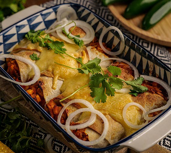 Przepis kulinarny Enchilada z ryem i kurczakiem