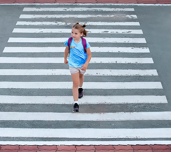 Jak w 4 prostych krokach nauczy dziecko bezpiecznego zachowania na drodze?